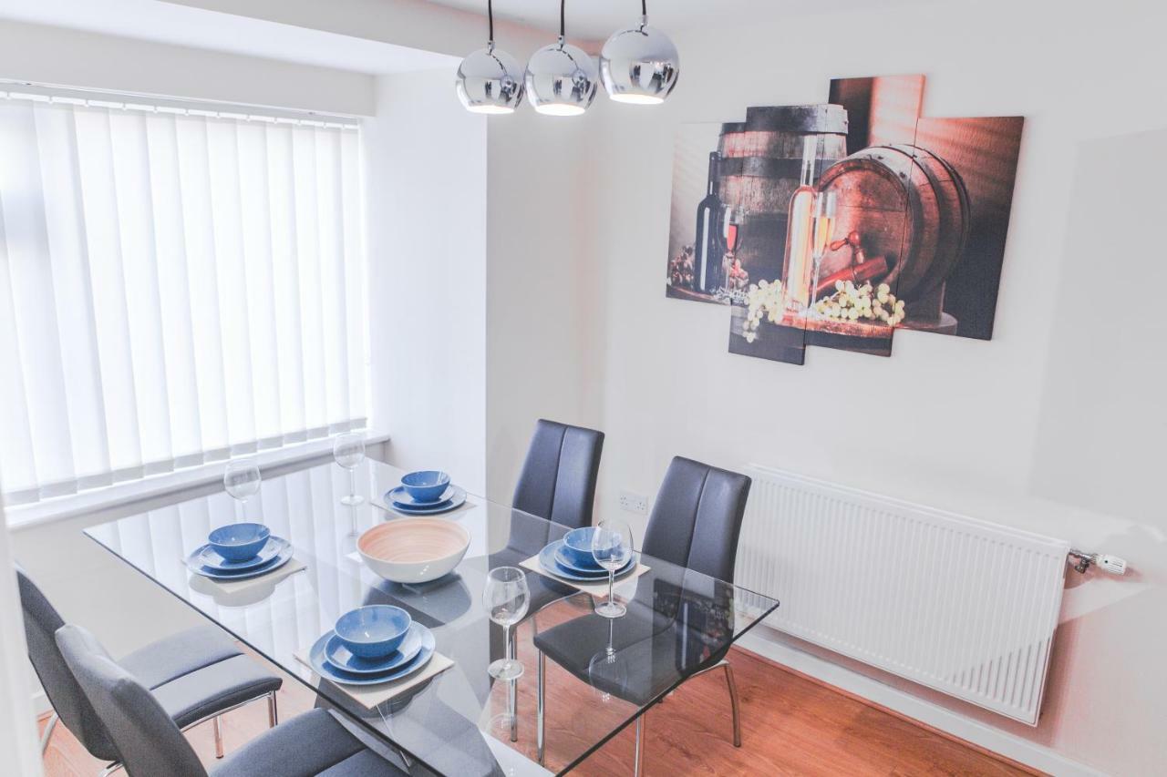 Salford Holiday Apartment Manchester Eksteriør billede