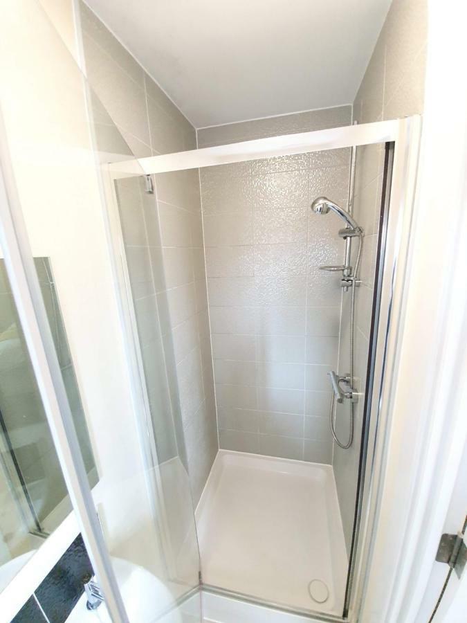 Salford Holiday Apartment Manchester Eksteriør billede